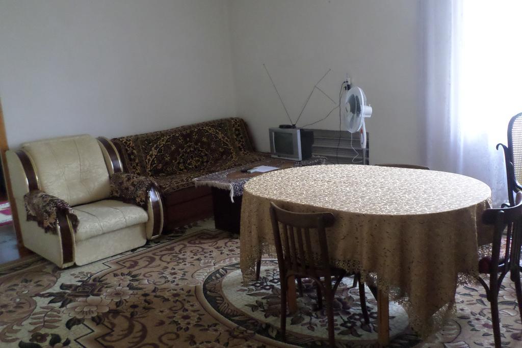 Spandaryan House Yeghegnadzor Exterior photo
